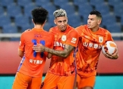 半岛体育视频-山东鲁能主场战胜上海上港，积分榜第二