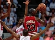 半岛体育竞技-关于公牛力克活塞，取得三连胜的信息