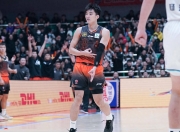 半岛体育官网-宁波队在与山东队对战中表现出非凡实力