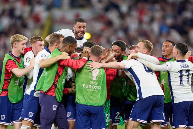 荷兰险胜法国晋级欧洲杯半决赛的简单介绍 荷兰险胜法国晋级欧洲杯半决赛的简单介绍