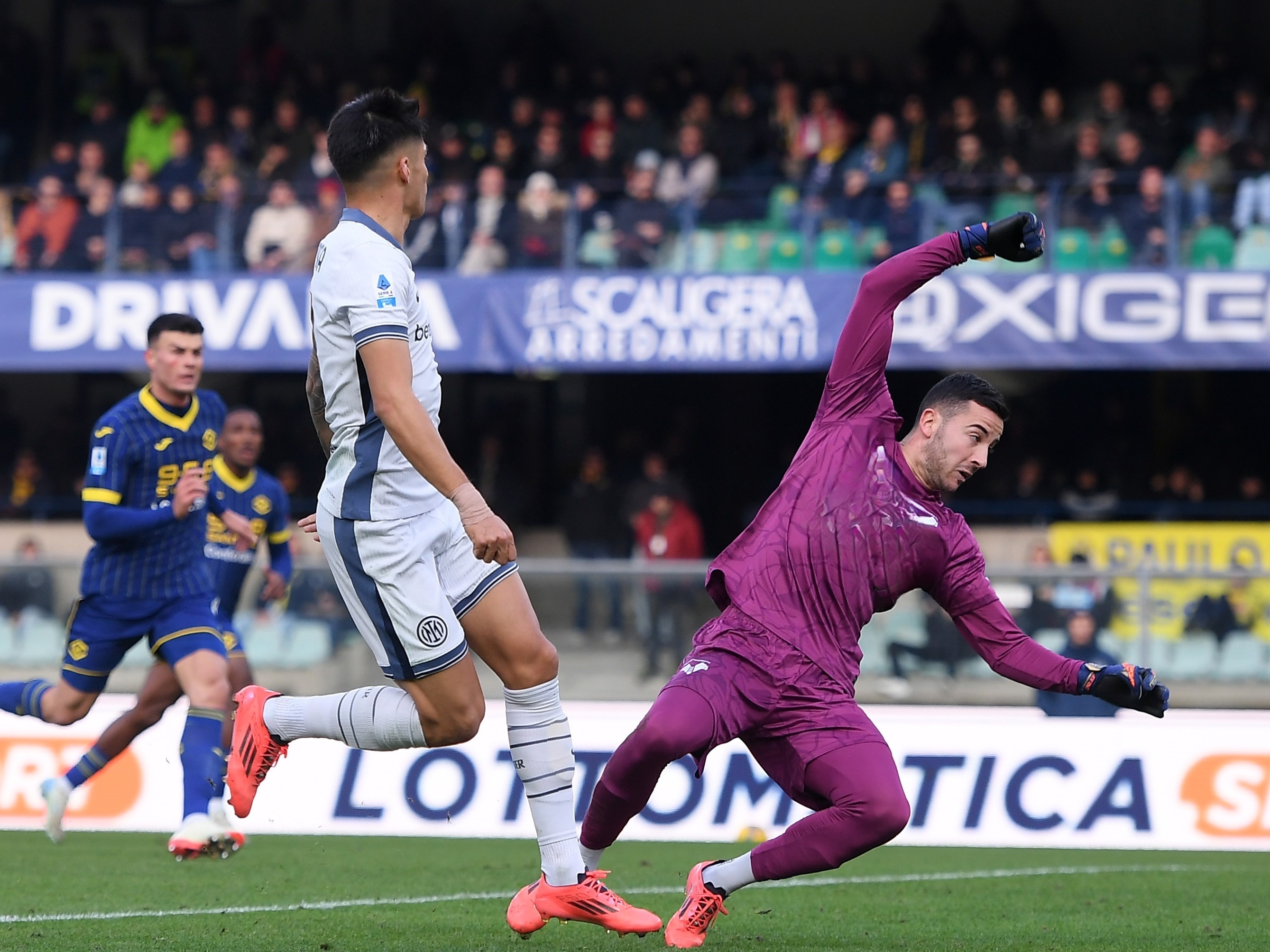 国米大胜佛罗伦萨，卢卡库助攻两次破门！