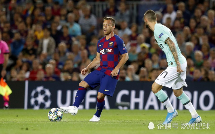 巴萨遭遇尴尬失利,球迷纷纷唏嘘 巴萨遭遇尴尬失利,球迷纷纷唏嘘