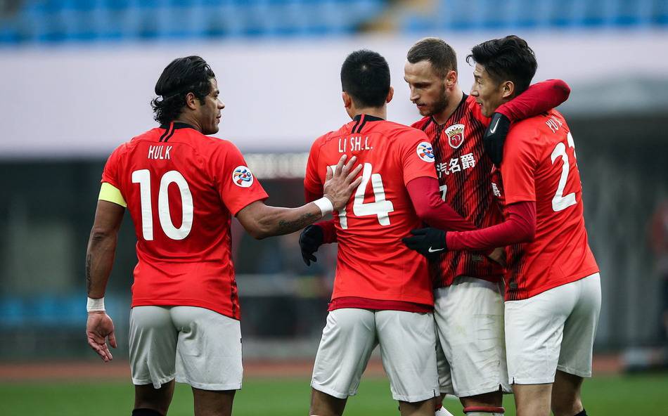 关于江苏苏宁与青岛海牛的激烈对决的信息