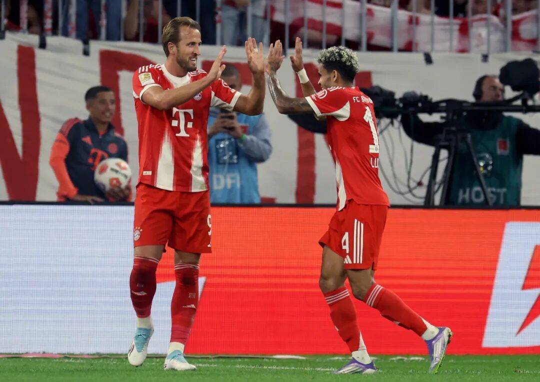 拜仁慕尼黑边锋火力全开，攻破对手防线的简单介绍