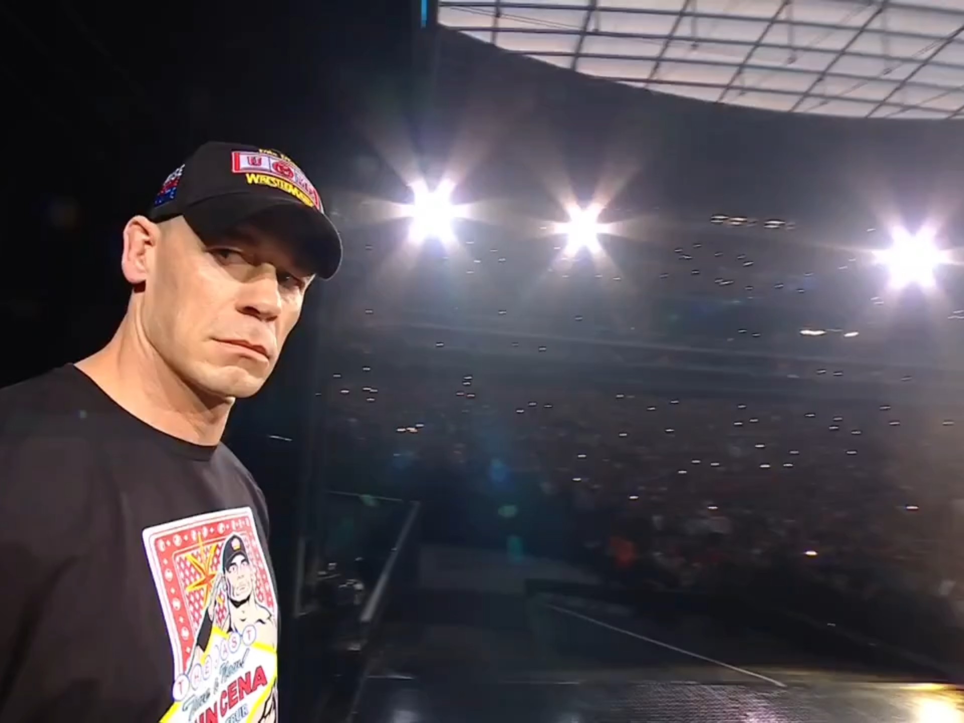 塞黑选手斩获摔跤比赛冠军 塞黑选手斩获摔跤比赛冠军