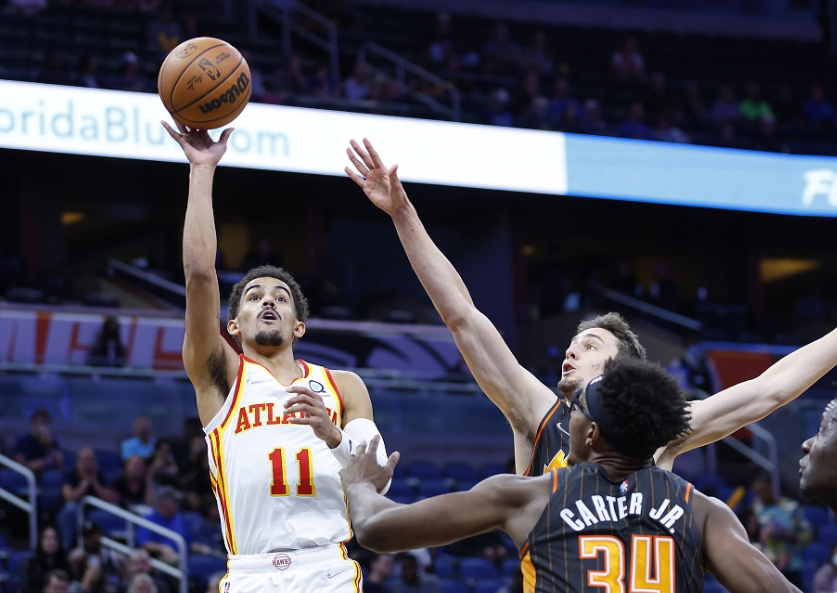 爵士再胜马刺,继续向季后赛进发 爵士再胜马刺,继续向季后赛进发