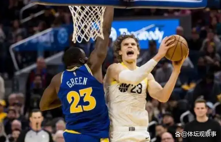 爵士再胜马刺,继续向季后赛进发 爵士再胜马刺,继续向季后赛进发