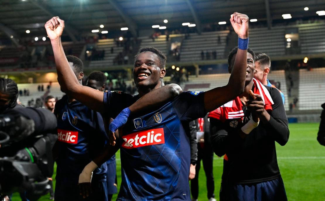 法国队以微弱优势获胜，晋级决赛