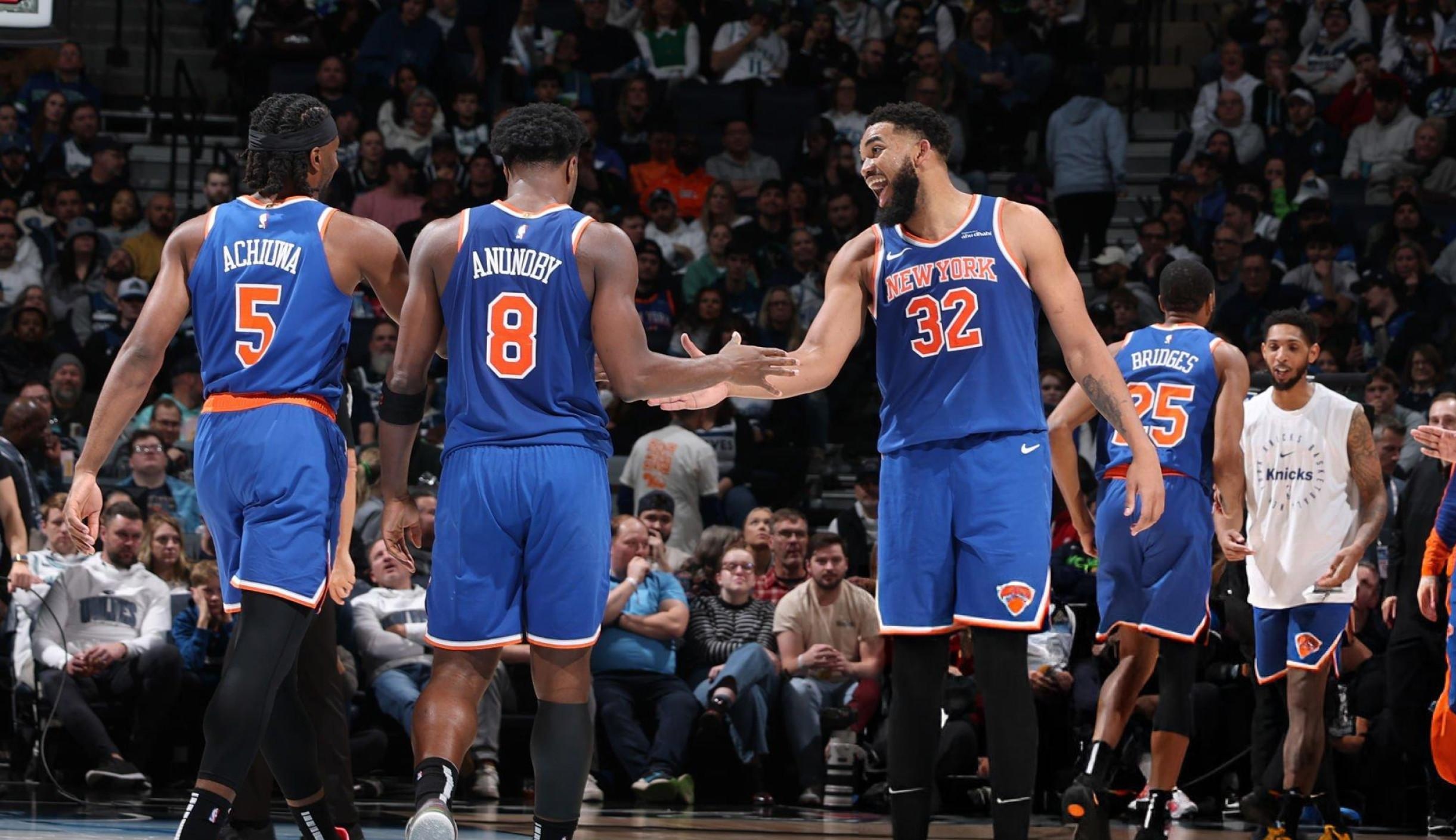 包含活塞痛击尼克斯，取得重要胜利的词条