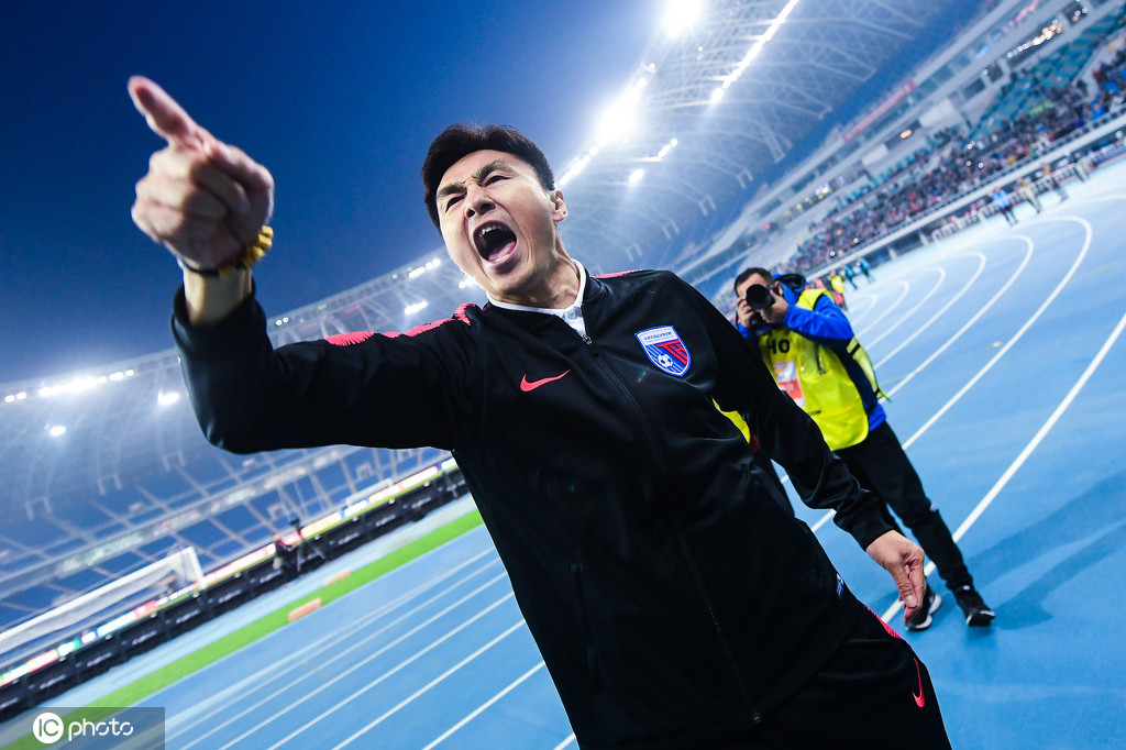 队长临危受命，领队取胜率领球队