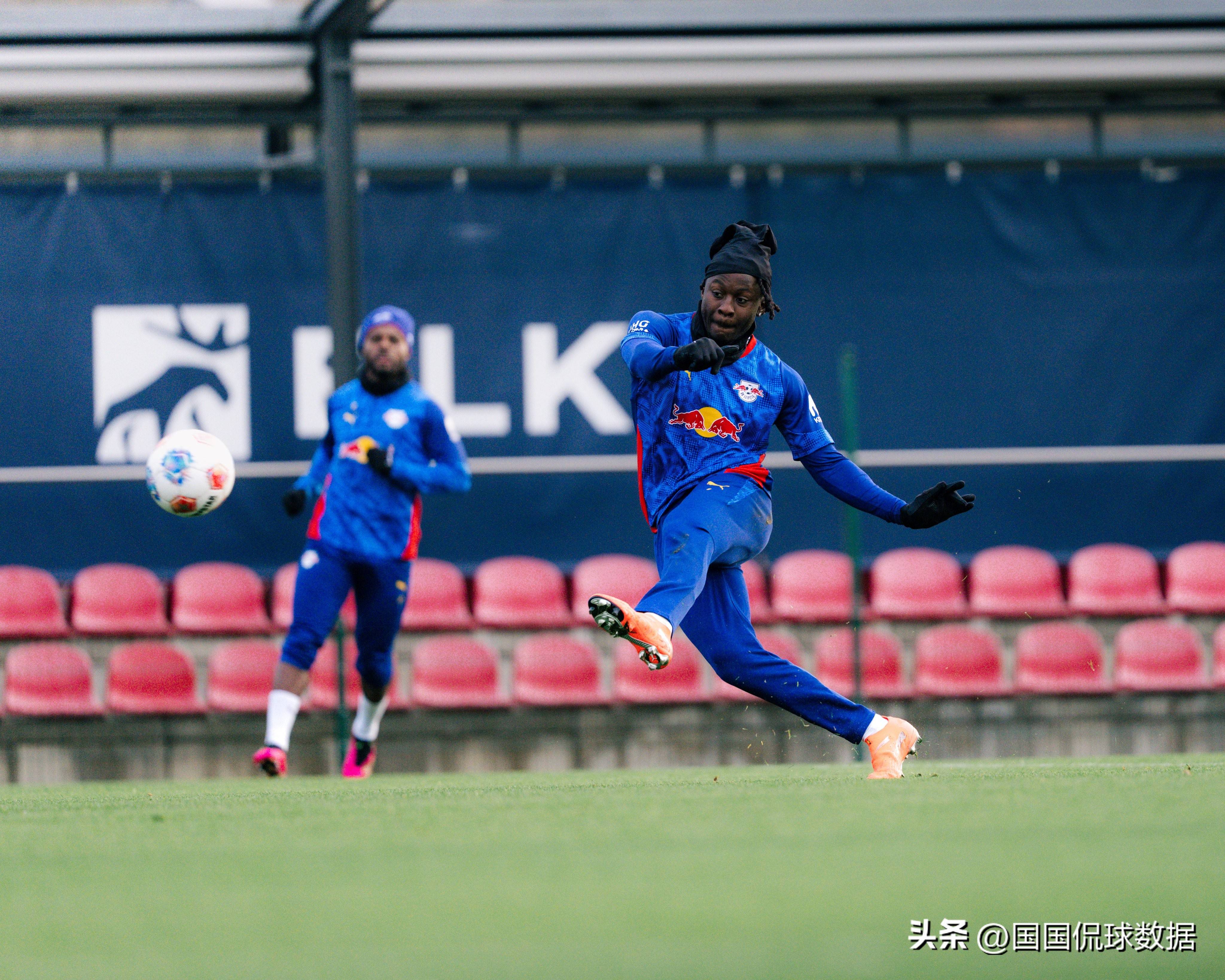 莱比锡红牛主场大胜，稳坐积分榜前列的简单介绍